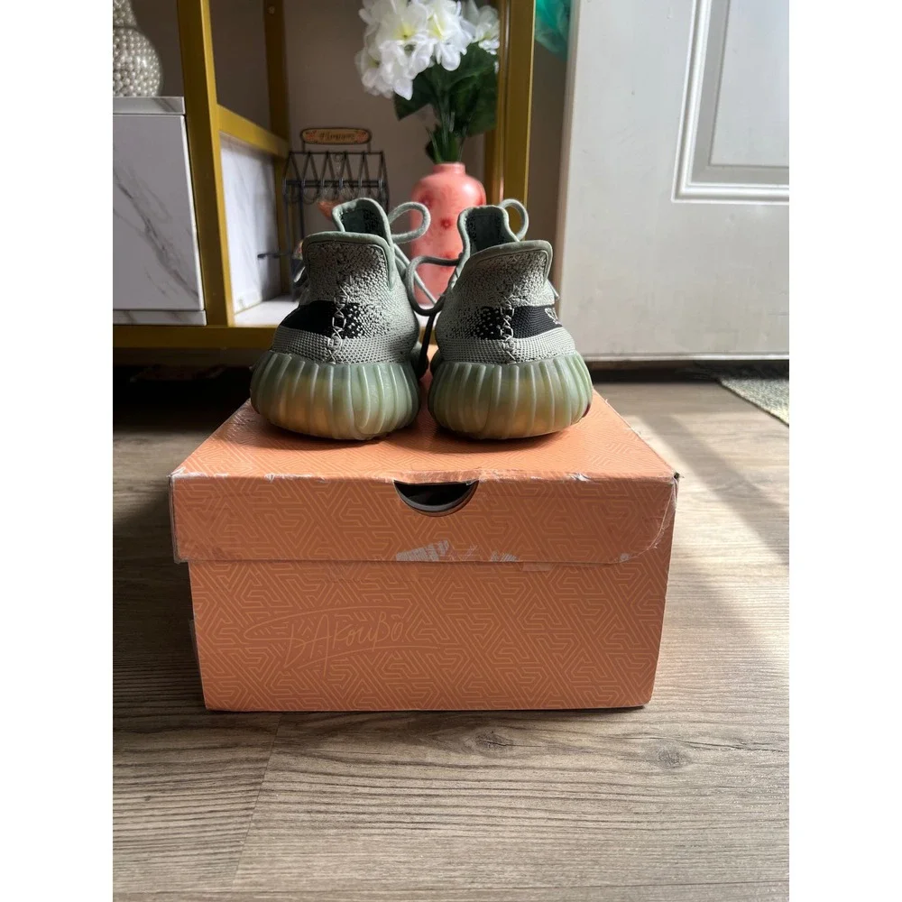 Yeezy 350 V2 Men's Salt Green HQ2060 Size 7